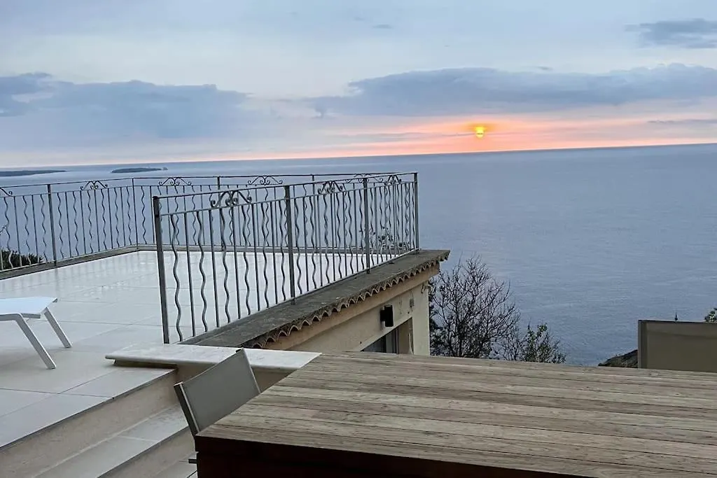 Maison Vue Mer Panoramique Et Jacuzzi Théoule-sur-Mer